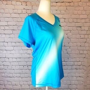𝅺FILA Sport V Neck Workout Top sz Medium Blue